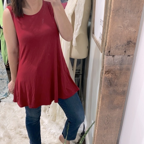 Tops - Cranberry color sleeveless top size large
